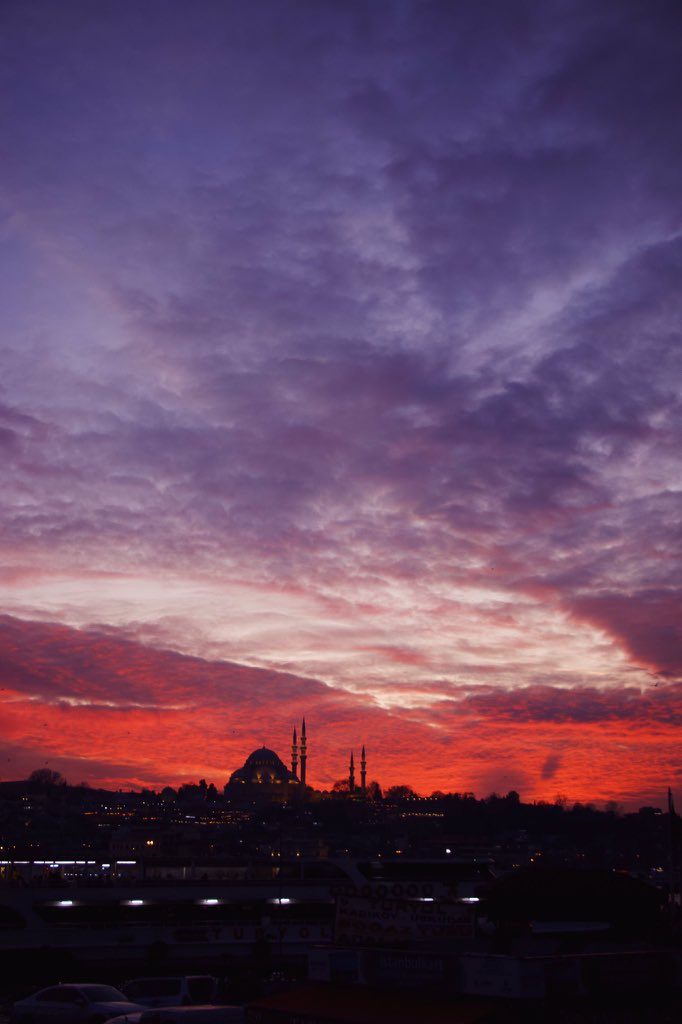Uçurumun kenarındayım Hızır.