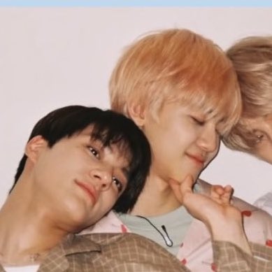 todayofnomin's tweet photo. ใครที่ทำตัวเกินเพื่อนก็ขอให้งด งดก็คือยังทำได้อยู่ #nomin , 08 april 2020 https://t.co/ycNM23Om1e