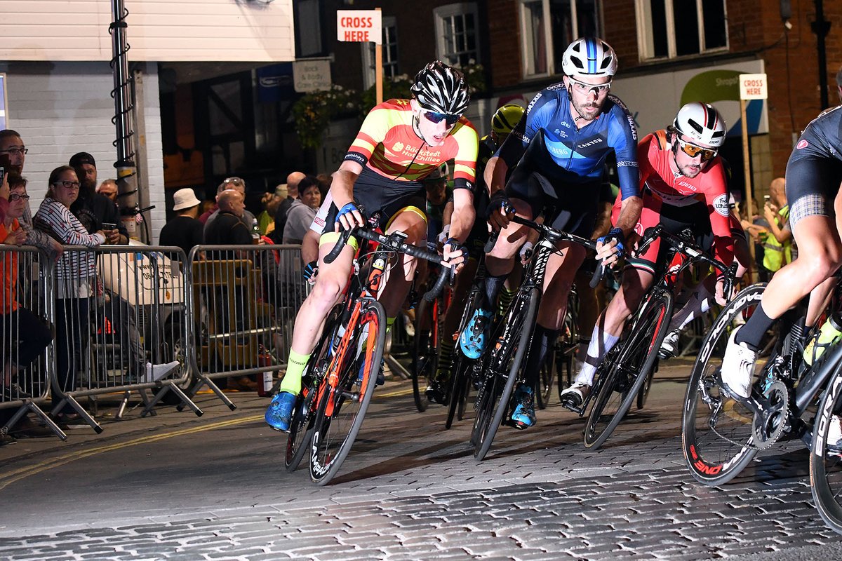 AussieLarry's tweet image. 2018 Newport Nocturne - memories of bike races #bikeraces #crits #nighttimeracing