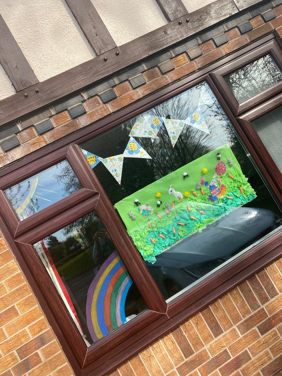 sunstonehr's tweet image. Florence and Elsie created an Easter scene to cheer up passers by x @Y4HiStPrimary @Y2HiStPrimary