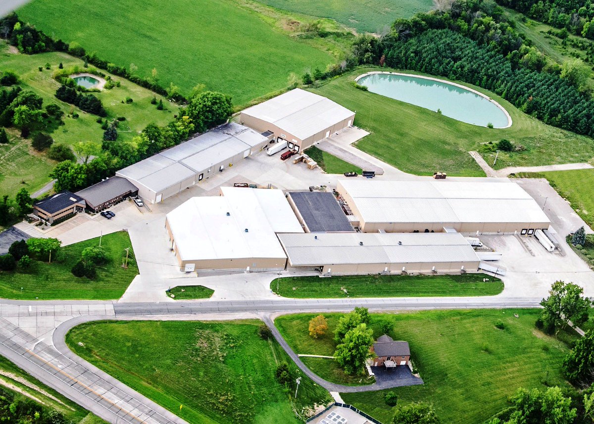 SPAX_USA's tweet photo. Did you know, we're an Ohio-based company. We're maintaining strict sanitation and distancing guidelines to keep manufacturing and shipping running to support you. #SPAXFactor #OhioStrong https://t.co/r7BnK93DNK https://t.co/mAizH7JLz6