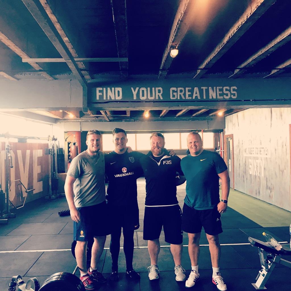 WindYerNeck_In's tweet photo. Also great to have @TEAMFIT3SIXTY who are on board to sponsor episode 5 and are doing an awesome giveaway to be announced tomorrow. Thanks so much guys and great to have you onboard #WYNI https://t.co/uK6XGAofDw