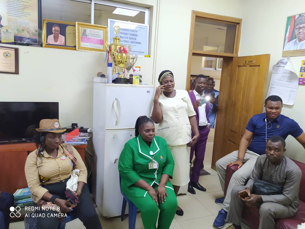 LUTHnurses2020's tweet photo. Lagos state NANNM action committee on Covid-19 with the NANNM national president at LASUTH today. Thanks for the great work sir @AAbdrafiu @nannm_nigeria @NannmFhi https://t.co/jlE81DdNph