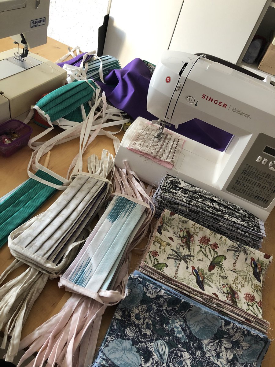 Es tut uns leid, dass wir so ruhig auf unseren Social Media Kanälen geworden sind. Wir verbringen jede freie Minute damit Masken zu nähen und konnten bisher schon ca. 100 Masken verteilen. Helft uns mit etwas Gutes zu tun.

#maskeauf #stayhome #COVID_19 #TogetherAgainstCorona