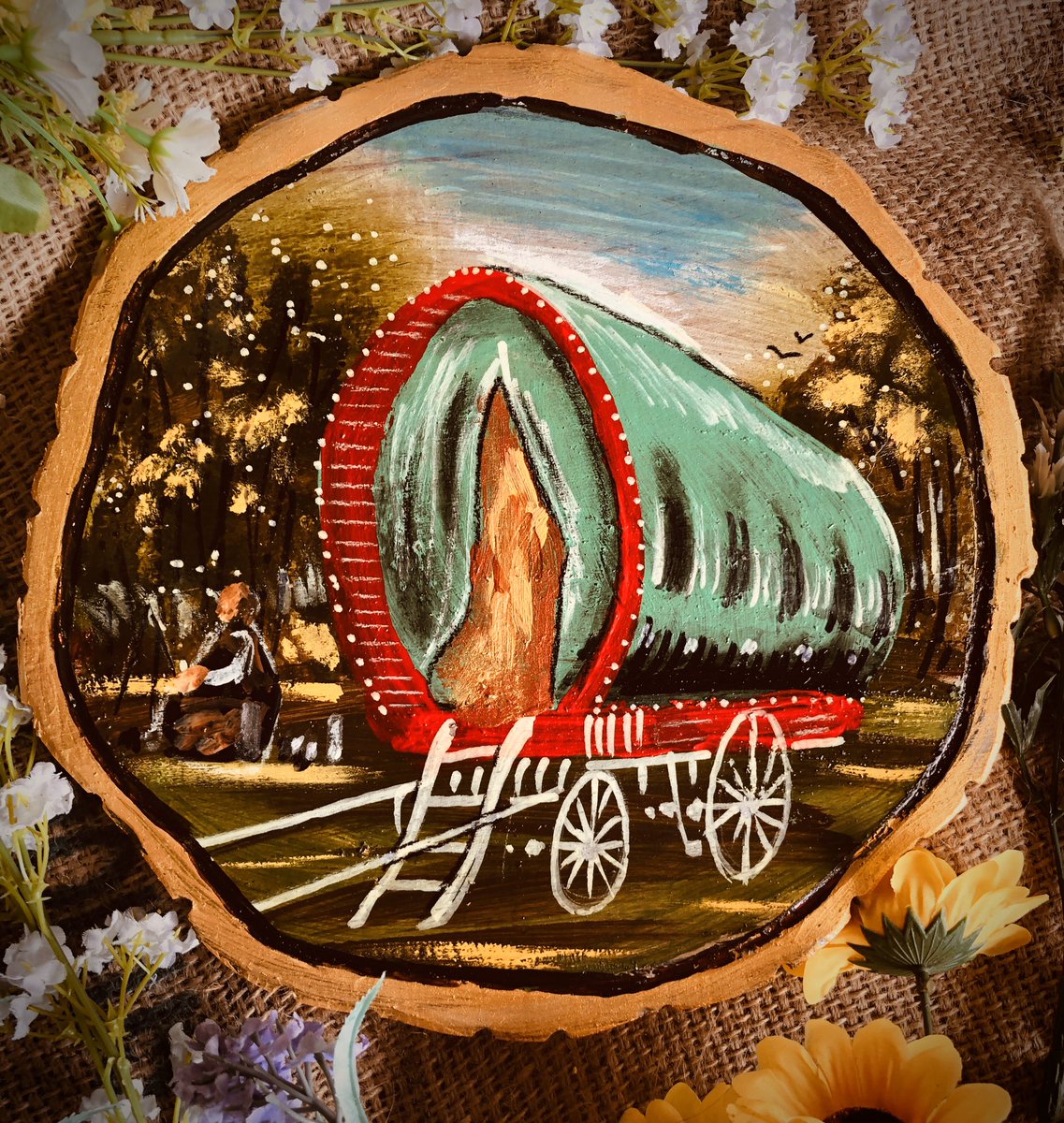 ReclaimedRepub's tweet photo. #Gypsy #gypsywagons #romanyart https://t.co/y2UgqZ7xEL