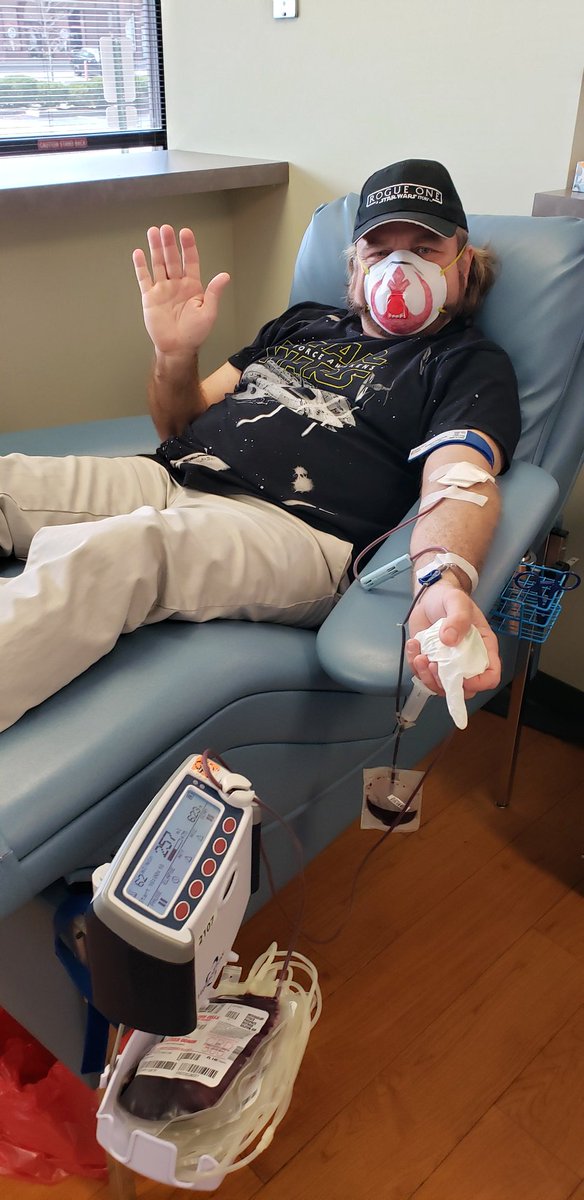 Imagine if just 1% of  @HamillHimself 3.5 M Twitter fans donated blood to make up 4 the world-wide shortages, it would yield 4,375 gal. & save lives. Blood banks are very sterile & safe. Do it before May 4th & post here. If you can't donate, then please retweet to help. TY MTFBWY