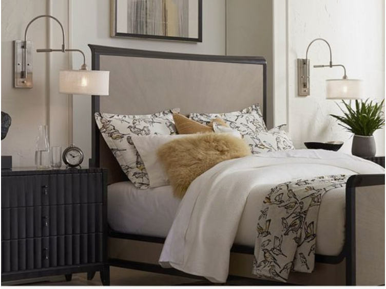 ProgressLtg's tweet photo. This beautiful bedroom design is completed by the farmhouse and transitional style that Kempsey's swing arm sconces with linen shade. The Kempsey sconce is available in several finishes. https://t.co/HGWXchUlsT #bedroomdecor #farmhousestyle #farmhousedecor #transitionaldecor https://t.co/3YZzKyxOzp