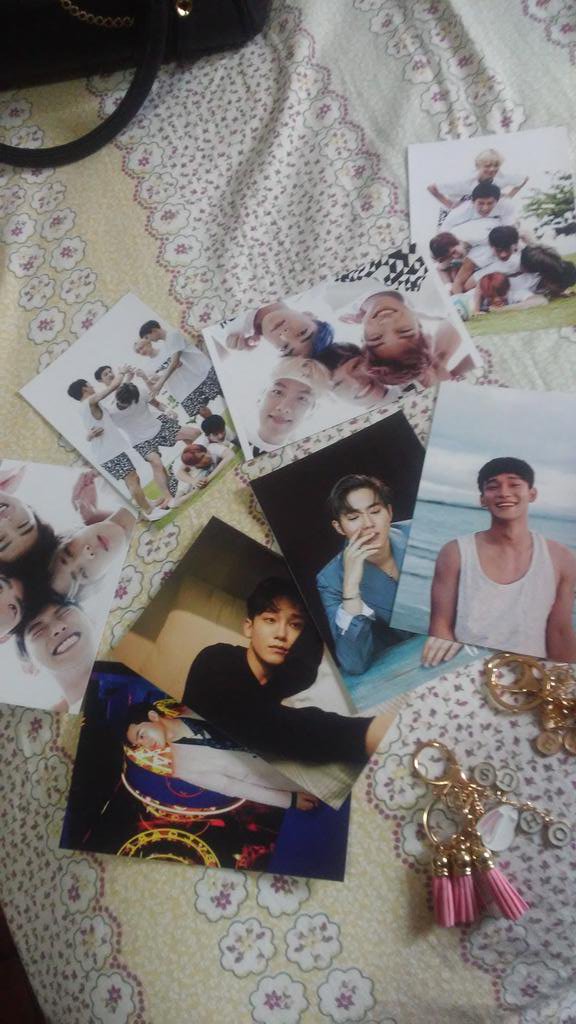 seh0deux's tweet photo. @godalilly AAAAAH MUITO OBRIGADA meus mimos chegaram e pra variar vcs são incríveis. 💙💙💙💙💙💙💙💙💙💙💙 #EXO8thAnniversary #8YearWithEXO https://t.co/kydLE2QHHV