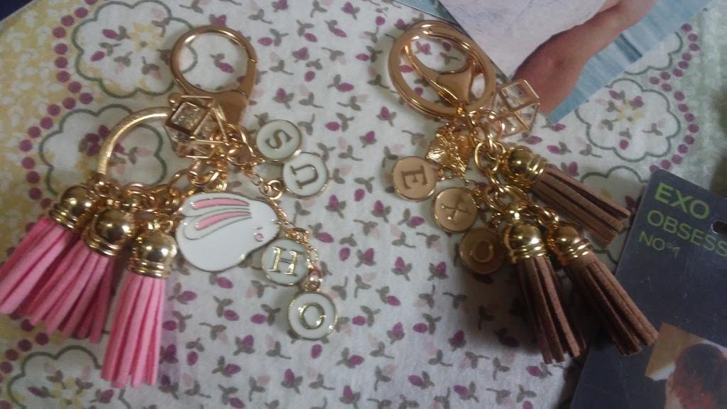 seh0deux's tweet photo. @godalilly AAAAAH MUITO OBRIGADA meus mimos chegaram e pra variar vcs são incríveis. 💙💙💙💙💙💙💙💙💙💙💙 #EXO8thAnniversary #8YearWithEXO https://t.co/kydLE2QHHV