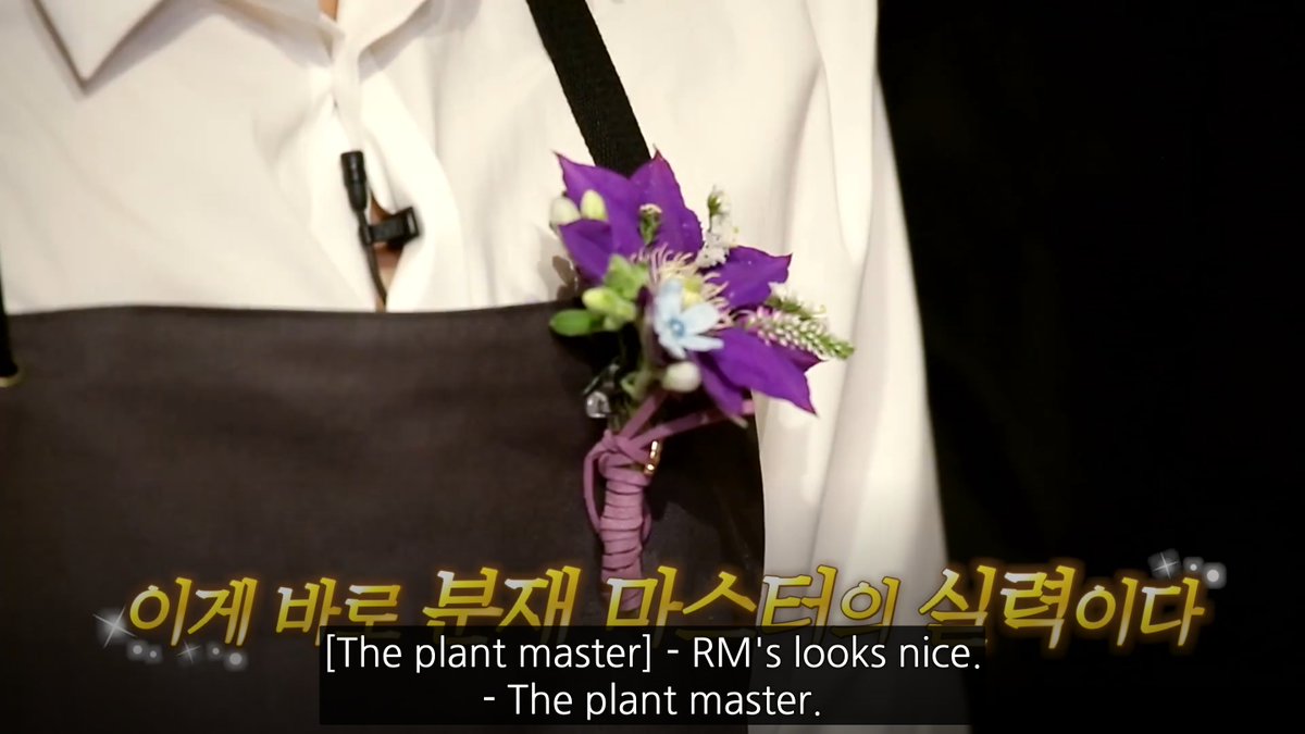 rm's boutonniere- that clematis is gonna die in 5 seconds, i can't believe u let him use it isaac - good placement of materials - matching ribbon and flowers? ooh flex9/10 lost a point bc i'm allergic to oxypetalum (the blue one) and this is my thread