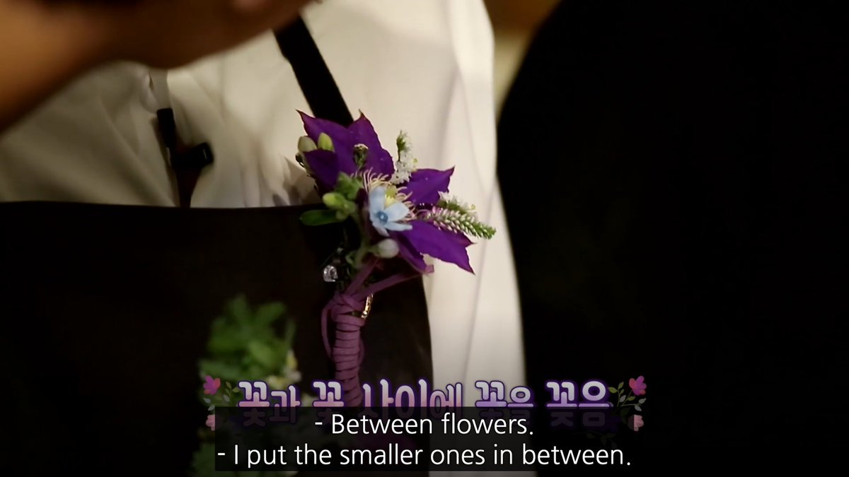 rm's boutonniere- that clematis is gonna die in 5 seconds, i can't believe u let him use it isaac - good placement of materials - matching ribbon and flowers? ooh flex9/10 lost a point bc i'm allergic to oxypetalum (the blue one) and this is my thread