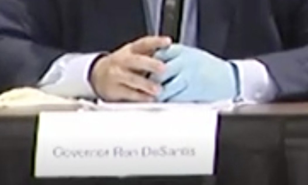 How not to use gloves by  @GovRonDeSantis.