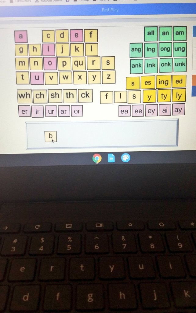 Miss Adams tweet media