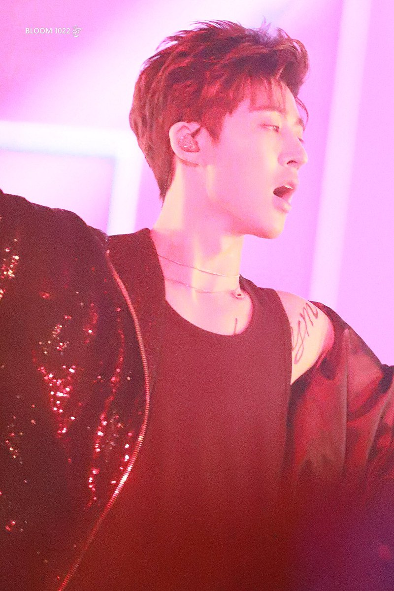 ° •   *    .   ☆    .°  . ° •*  Hanbin on-stage photos═══ •『 a thread 』• ═══
