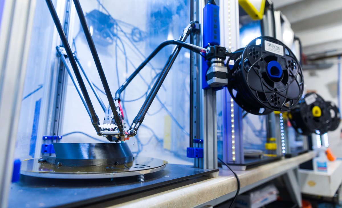 ValpoCoE's tweet photo. A team of @Valpo faculty and staff led by Mechanical Engineering professor Dan Blood are using the university's 3D printers to create face shields for local hospitals and clinics.  Even while quarantined, Valpo Engineers seek to lead and serve. https://t.co/Mxfbc5KLwT