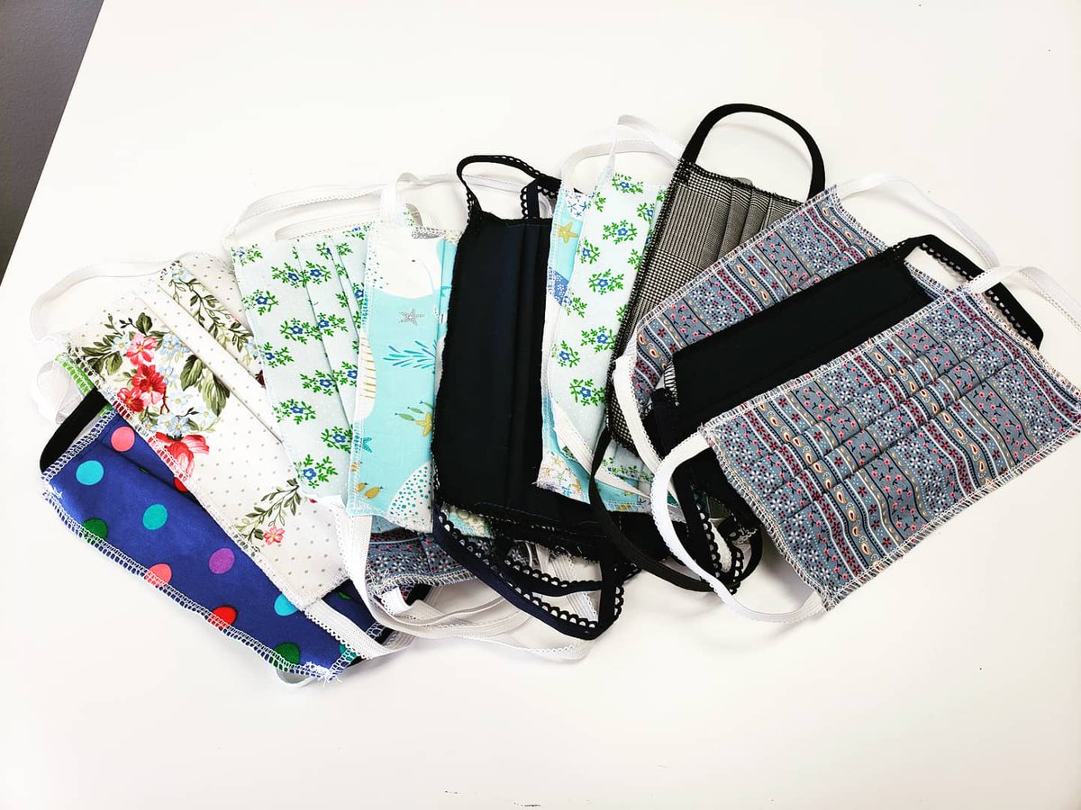 CSCArizona's tweet image. TY @CSCArizona Young Professionals Council member Mary Zarob 4 creating &amp;amp; donating masks 4 #cscaz360 staff! 😷 Together, we&apos;ll get thru the #Coronavirus! 🥰
#InThisTogether #YPC #CSCAZFamily #sustainedbycommunity #SoThatNoOneFacesCancerAlone #cscarizona #covi̇d_19