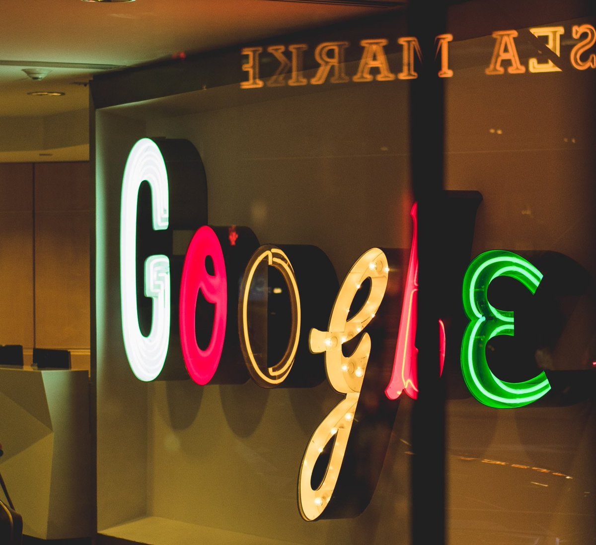 HackCoding's tweet image. Um amigo meu perguntou como as marcas conseguem direcionar tanta publicidade de interesse pra nós. A principal ferramenta pra isso, é o #GoogleAnalytics. Eu peguei aqui um artigo maneiro pra vc entender como funciona! #mergulhenodigital
mla.bs/de2a8420