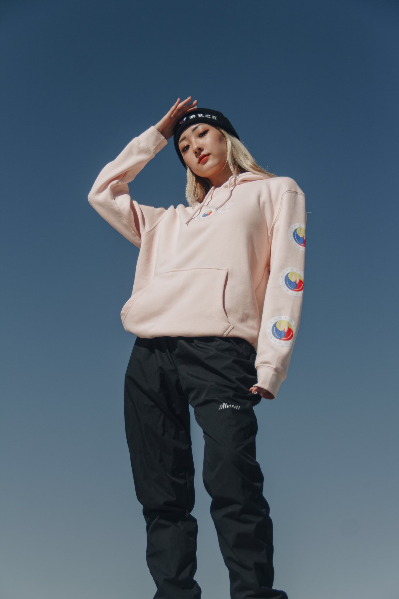 KORELIMITED on X: Give yourself a reason to smile during these times.  Available in pink, black, and blue. #smile #hoodie #KORELIMITED #KORE  #korean #streetwear #urban #style #fashion https://t.co/TrC8L9M4W2 / X