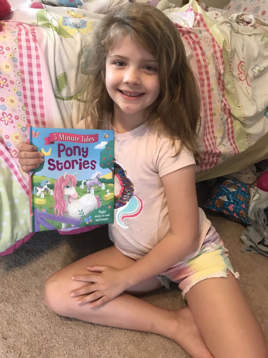 Whatcha Reading Wednesday #Eaglesinthenest <a href="/1stdennish/">Heather Dennis</a> <a href="/GrandviewES/">Grandview School</a>