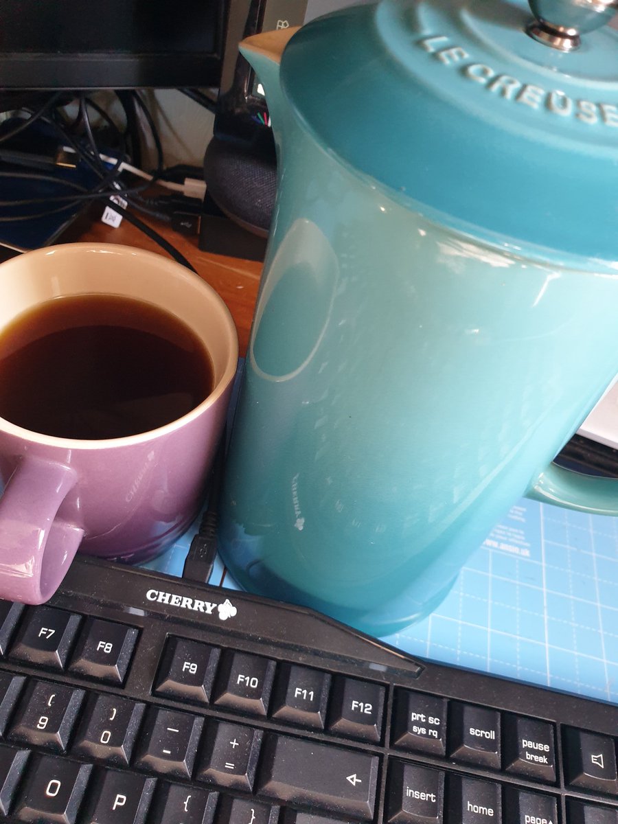 Adamsmith365247's tweet photo. Todays working from home powered by @RCCoffeeuk! Excellent recommendation @KASJ78. Ignore the cable mess! #Coffee #quaranbean #supportsmallbusiness https://t.co/xeuGmxAEGI