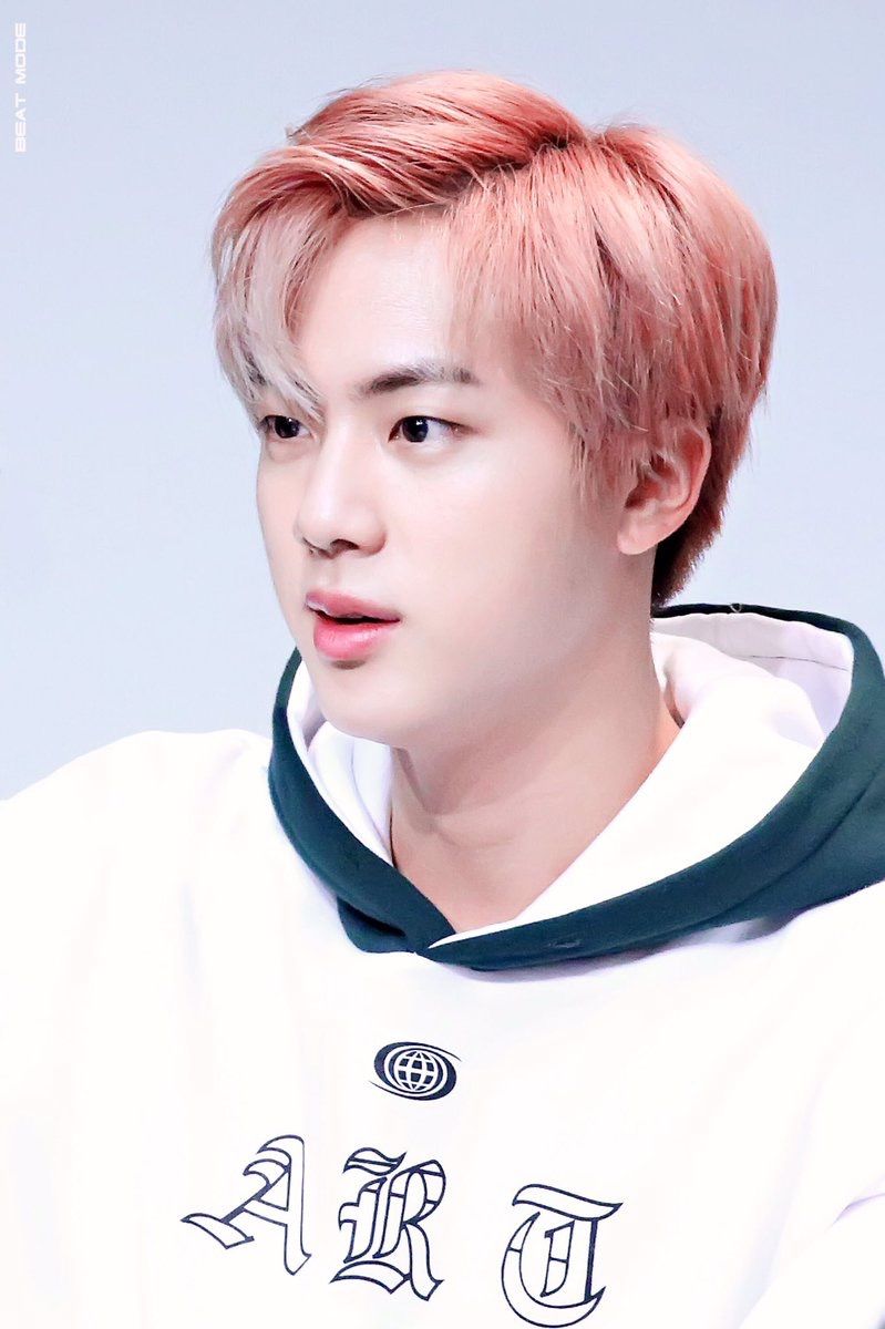 The pink moon, a breathtaking thread.