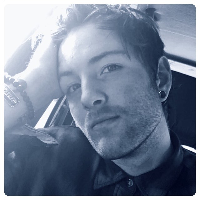 DrewChad69's tweet photo. Bom diaaa cara de sono https://t.co/biUNC8CdZ8