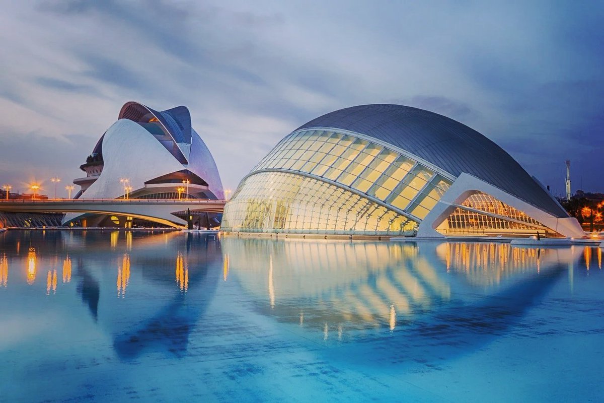 Oggi saremmo dovuti partire per Valencia🇪🇸
Che posso dire?
Ci vediamo presto Valencia, perché sì, è vero che bisogna ripartire dall'Italia, ma il mondo è così bello che non voglio fermarmi solo al nostro Bel Paese🇮🇹
Io voglio tornare a viaggiare 🛫
<a href="/VisitaValencia/">Visit València Spagna</a>