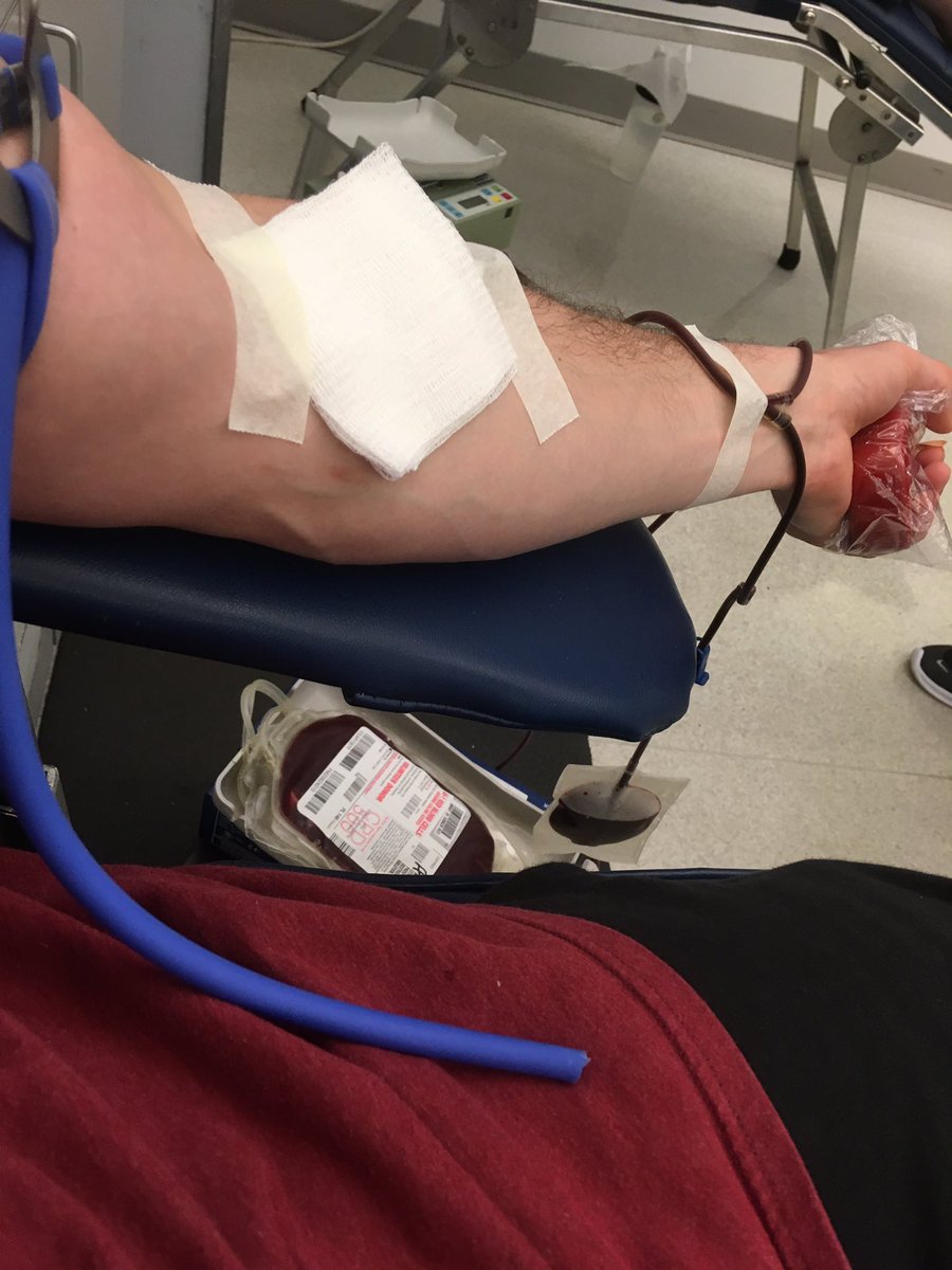 itslou32's tweet photo. Embarrassed that it’s taken me this long to donate but very glad I did especially during these times! Thanks to @dayton_snyder for coming with! #donateblood #GiveBlood https://t.co/AyaxeJ8H50
