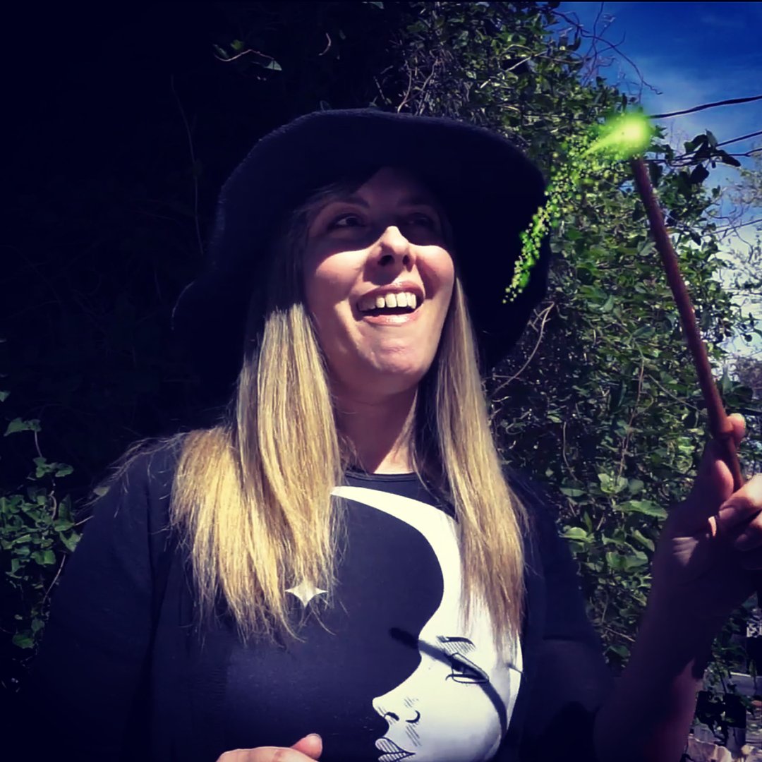 AFRL NM STEM Academy and DoD STARBASE NM present Bruja’s Magical Storytime. In this espisode, Bruja introduces us to Hedy Lamar and egineering. To view this video visit afrlnm.com/STEM/stem-101/ #brujasmagicalstorytime #dodstarbasenm #AFRLNMSTEM101