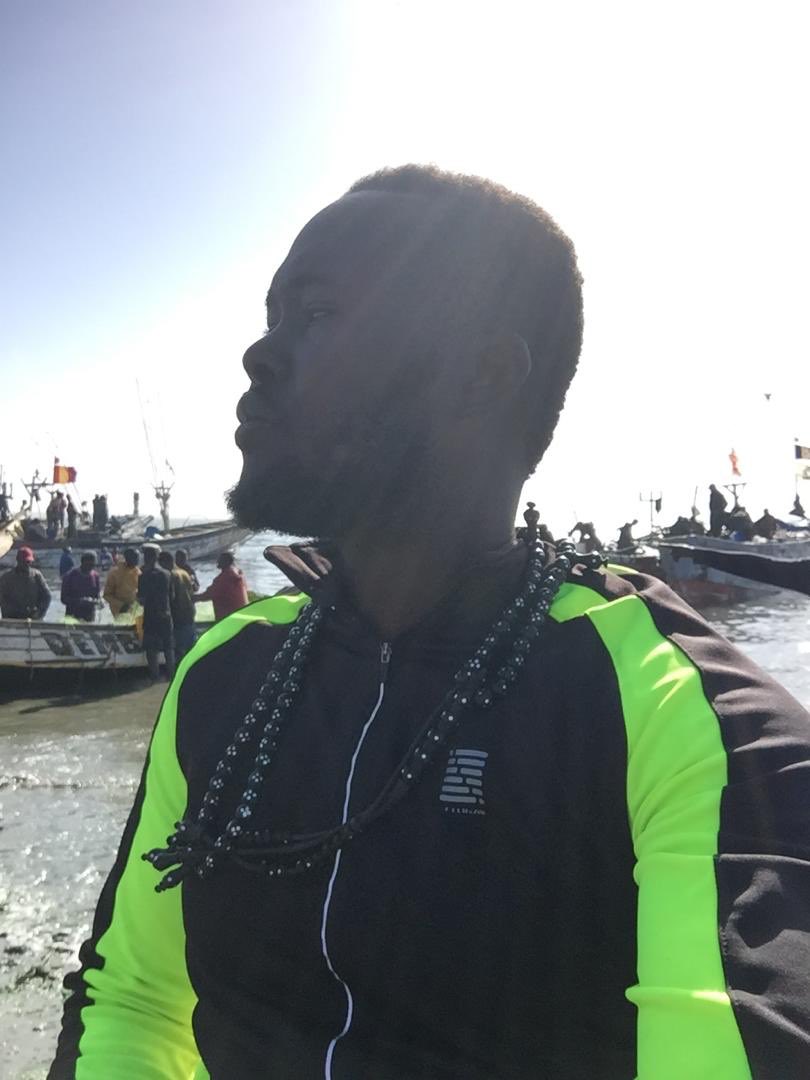 Senegal2024's tweet photo. Qui pour me mettre en contact direct avec le Président de la république c’est important très très important et très urgent aussi. Donc je m’adresse à vous qu’il a déployé sur les réseaux sociaux allez lui dire qu’il doit me recevoir c’est impératif pour le Sénégal. 
Ps: urgent https://t.co/JWrZTwNnfM