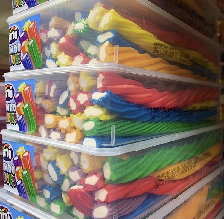 Fini_golosinas's tweet photo. Seguimos jugando cada día por un cajón de regaliz en #ChuchesParaTodos 🤤
👉🏼 Síguenos.
👉🏼 Haz RT.
¡Mañana diremos quién se lleva el de hoy a casa!
{Si te toca y eres celiaco, te mandamos la gama #ZeroGluten.
Los cajones se envían aleatoriamente, puede no ser el de la foto} https://t.co/NEalJoVyBT