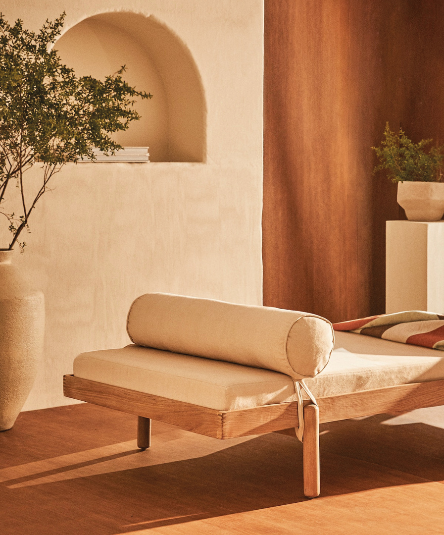 Zara Home on Twitter: "Introducing the perfect spot for a good read.  Discover our new and elegant #daybed and our latest arrivals at #zarahome.com  (Daybed available in selected countries. REF. 1346/077)  https://t.co/CgpaVUCxG5" /