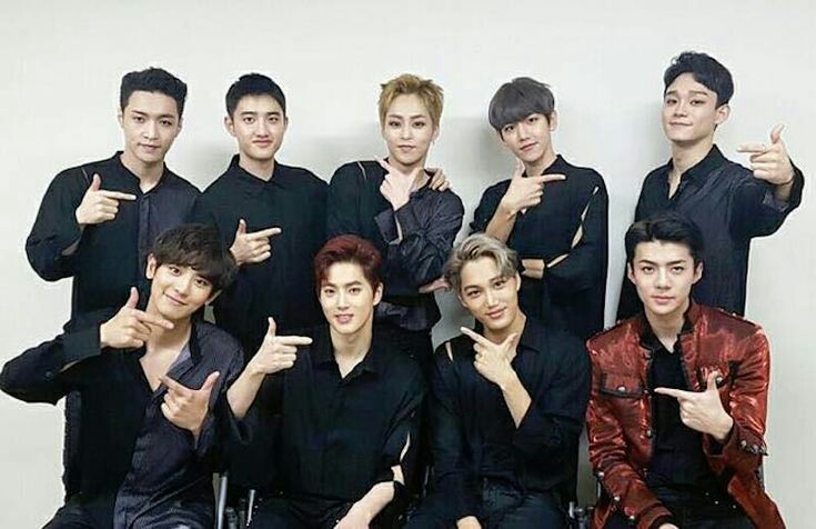 zksyli's tweet photo. моя семья 💓
#exo #8YearWithEXO @weareoneEXO https://t.co/prJ7mgNg4k