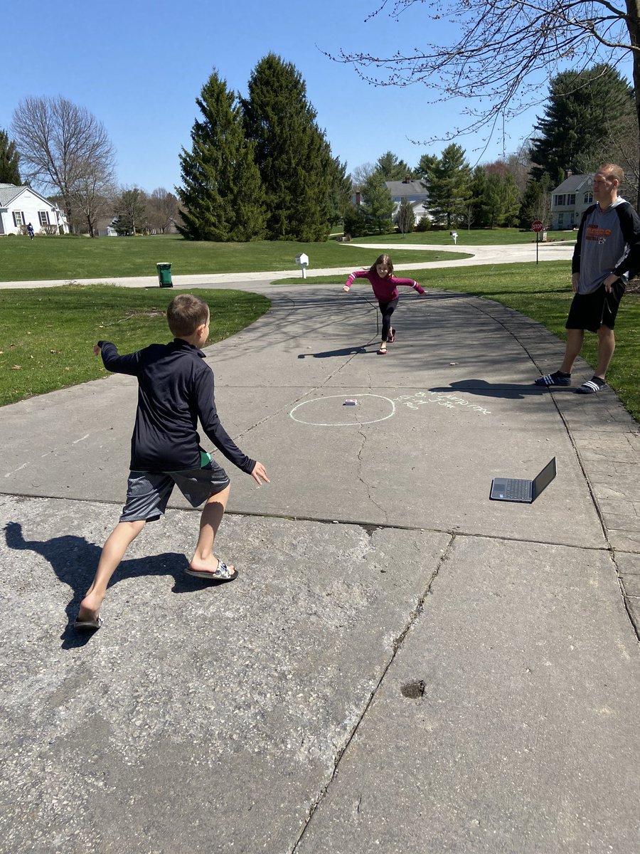 Played Uno for PE class today!  Fun game idea Mr. Cannon!  #cfevsHOME #cfgoesdigital <a href="/GurneyPE/">Justin Cannon</a>