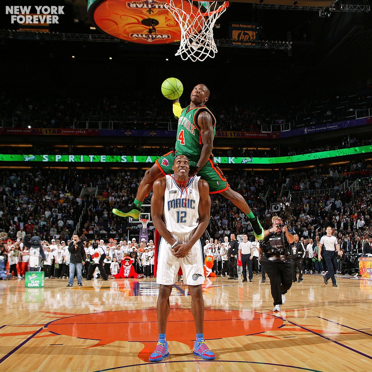 nyknicks's tweet photo. KryptoNate in action 📸 

#KnicksFlashback https://t.co/5tRM27byQ0