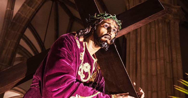 (Miercoles Santo) Evangelio del dia; según San Mateo 26,14-25.
#SemanaSanta2020 #SemanaSantaEnCasa