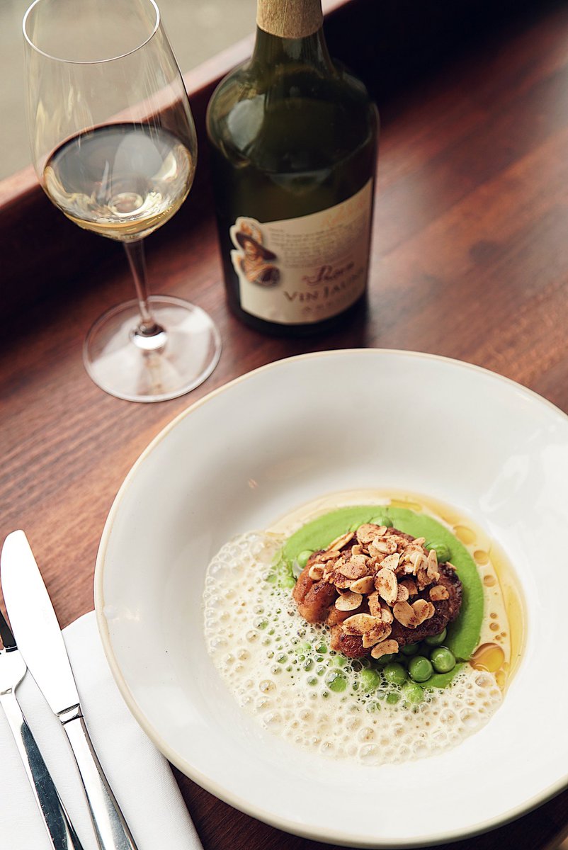 wildflorhove's tweet photo. Heavens, this scene.
Take me back.
Veal Sweetbread & Vin Jaune.
Soon again, soon again.
#vealsweetbreads #vinjaune
#wildflor
#wellcellared #classiccookery
📸 @Foarke https://t.co/ZlGgzgasDT