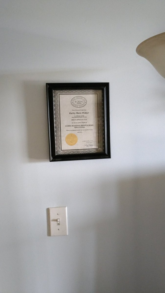 oncer43's tweet photo. The first pic is my daughter's spot. The second is my spot. Can you tell who's the professional student and the nerd? @KarleyMarie15 #schoolnerd #doctorate https://t.co/u4KuTvD1Ro