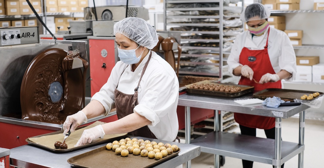 Rocky Mountain Chocolate donating $500,000 worth of chocolate across Canada 🍫❤️ ow.ly/vXaH50z96U8