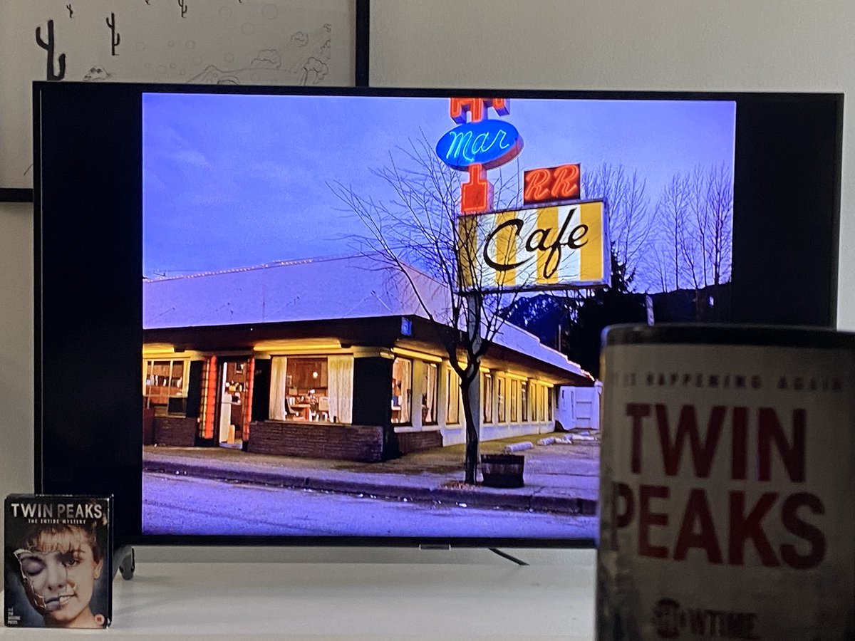 Joe MacLeod (@joemacleod) on Twitter photo Happy to revisit 30 years later with a damn fine cup of coffee! Thanks <a href="/Kyle_MacLachlan/">Kyle MacLachlan</a> and <a href="/madchenamick/">Mädchen Amick</a> #TwinPeaksWatchParty #twinpeaks30 <a href="/Twedes_Cafe/">The RR Diner</a> Happy to revisit 30 years later with a damn fine cup of coffee! Thanks <a href="/Kyle_MacLachlan/">Kyle MacLachlan</a> and <a href="/madchenamick/">Mädchen Amick</a> #TwinPeaksWatchParty #twinpeaks30 <a href="/Twedes_Cafe/">The RR Diner</a>