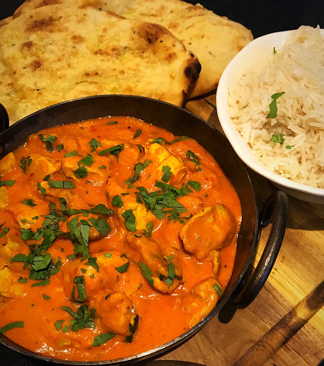 So, our girls (10&amp;12) happen to be big fans of ⁦<a href="/StevieHigginson/">Stevie Higginson</a>⁩ ⁦<a href="/squarebistro/">Square Bistro</a>⁩.

They decide to cook us dinner tonight with the help of his live podcast...it was sooo utterly delicious. #cookalong
Thank you Chef.