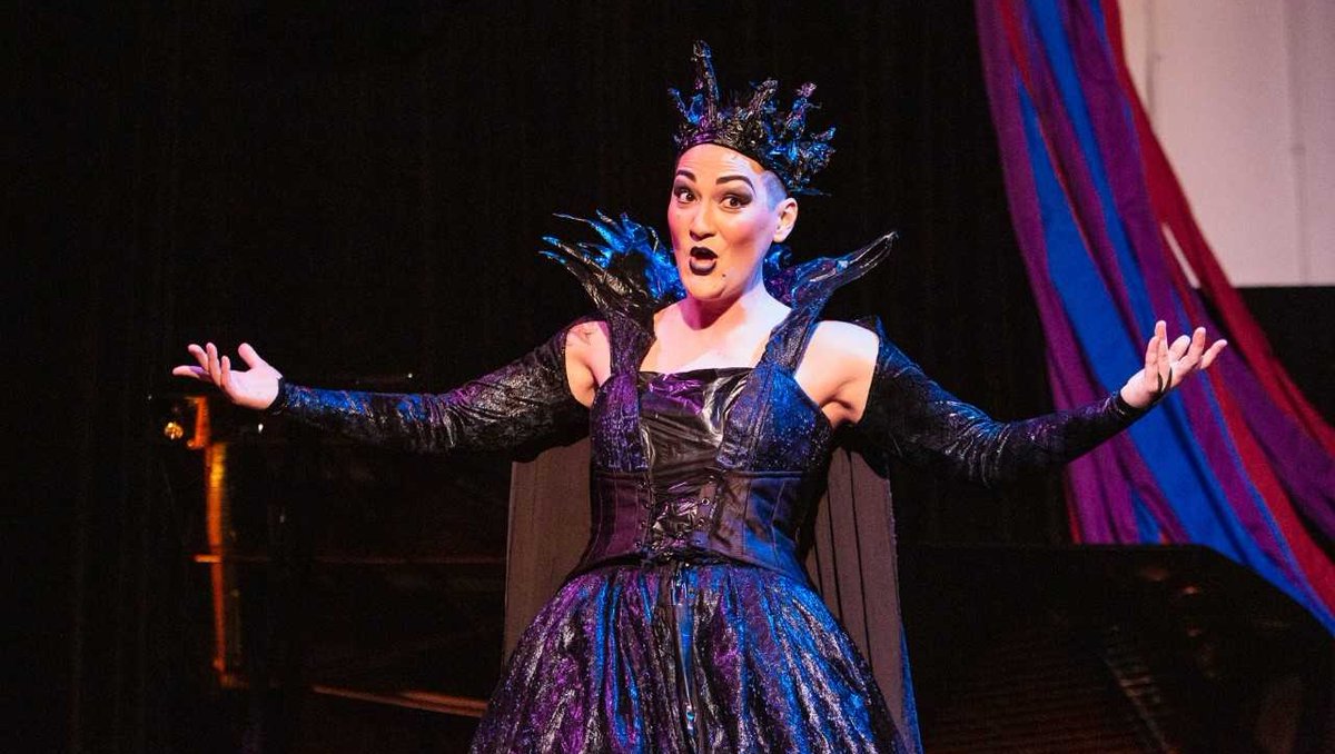 UBC_Music's tweet photo. New #HighNotes story! @UBCOpera alum @teiyakasahara talks about their journey as a queer, Japanese-Canadian singer and their groundbreaking new play that tackles old prejudices in opera. https://t.co/ewqXI4qX4Q
@ubcartsculture @ubcprez @ubc_arts @alumniubc @ubc #queenofthenight https://t.co/NQujB1S1YK
