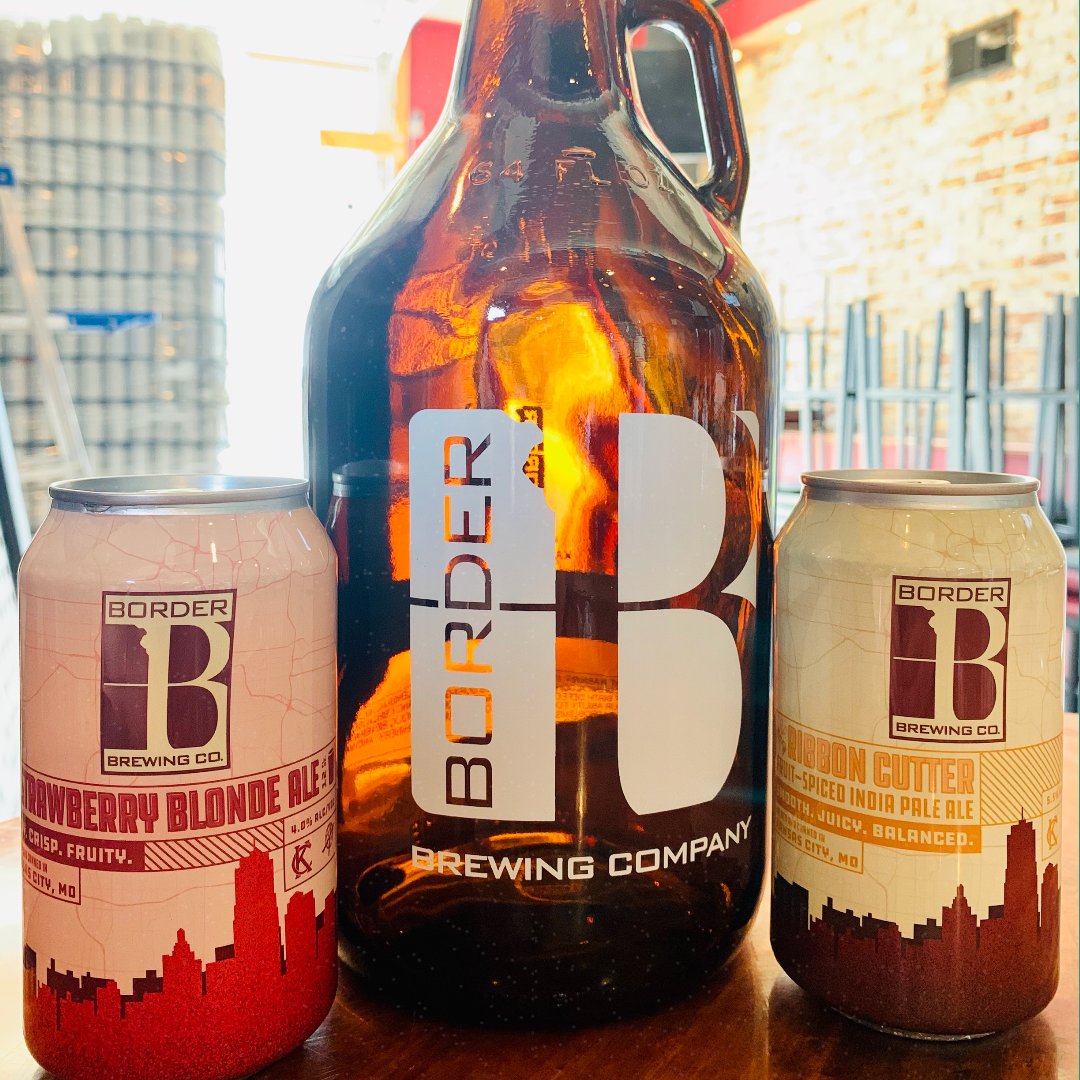 BorderBrewCo's tweet photo. We're here for pick-up and delivery til 7 tonight! Head on over to the website and get your order in! Link to shop in bio #kcbeer #kcmo #kansascity #kccraftbeer #quarantine #craftbeerkc #brewerytogo #beertogo #kcbeerdelivery #webrewforyou #beerkc #kcbrewery #kcbrewing #stayhomekc https://t.co/0S6vhxtCnx