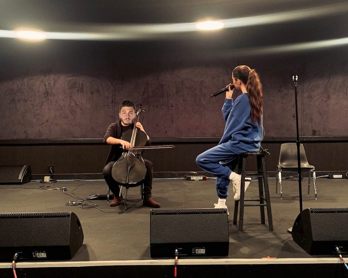 JohanBono's tweet photo. 🤗Haciendo musica!!❤
@MadisonBeerUF https://t.co/7YahuaAGcG