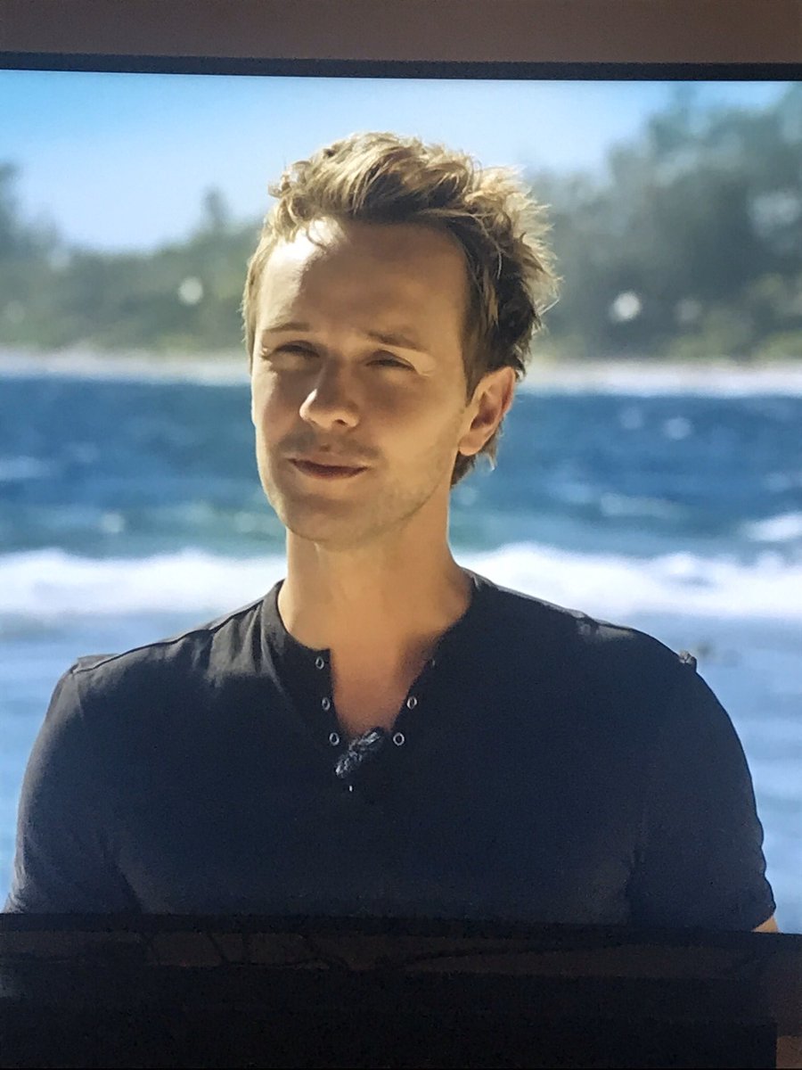 Une superbe soirée pour s’évader et s’émerveiller avec <a href="/cyrilferaud/">Cyril Féraud</a> 🤩 Merci à toi d’avoir fait renaître cette superbe émission ! #LaCarteAuxTresors