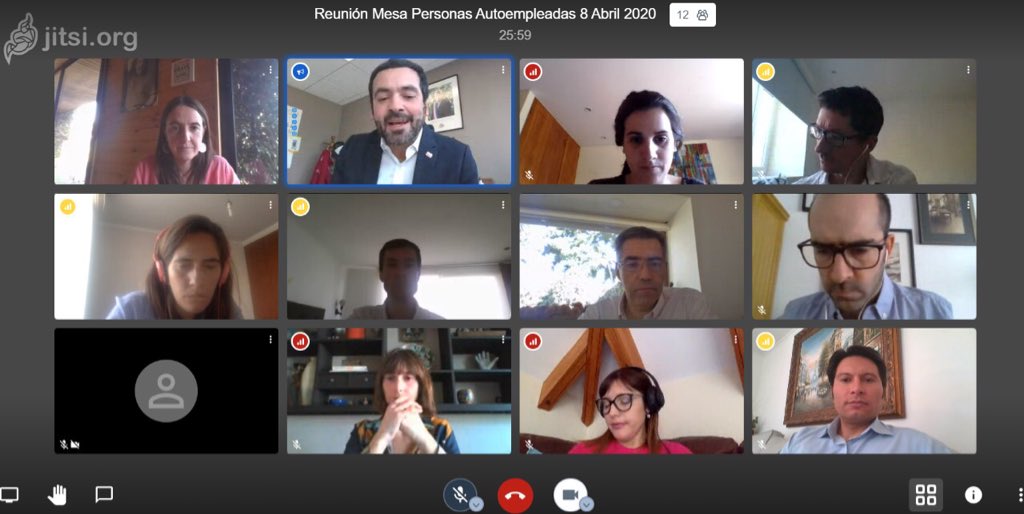 En el <a href="/FOSIS_Chile/">FOSIS</a> lideramos una mesa con distintos actores del <a href="/MinDesarrollo/">Ministerio de Desarrollo Social y Familia</a>, <a href="/BancoEstado/">BancoEstado</a>, <a href="/FondoEsperanza/">Fondo Esperanza</a>, <a href="/banigualdad/">FundaciónBanIgualdad</a>, <a href="/empleahc/">Fundación Emplea HC</a>, <a href="/balloonlatam/">Balloon Latam</a> y <a href="/Emprediem/">Emprediem</a> para coordinarnos e ir en apoyo de los emprendedores más vulnerables, que son aquellos autoempleados