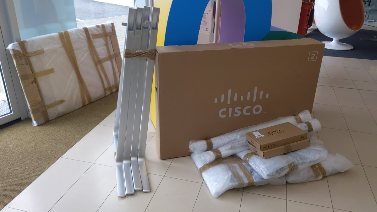 MichaelTimmeny's tweet image. The @CiscoCollab team in Ireland collected and donated more than 30 @Cisco @Webex Devices to local hospitals, allowing family members to see and communicate with loved ones in ICU. Incredibly proud of @CiscoUKI and their #TechForGood passion. #WeAreCisco #HeroesOfCovid19