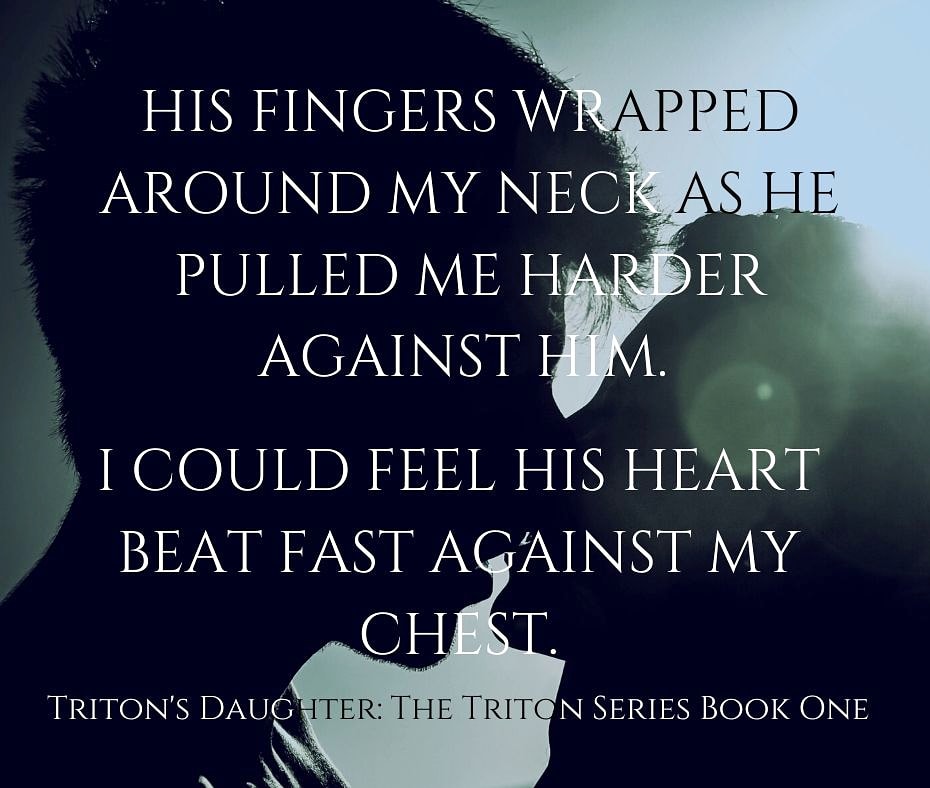 *fans herself * I love writing the steamy scenes! 💋
#romance #paranormalromance #bookbinge #KindleUnlimited