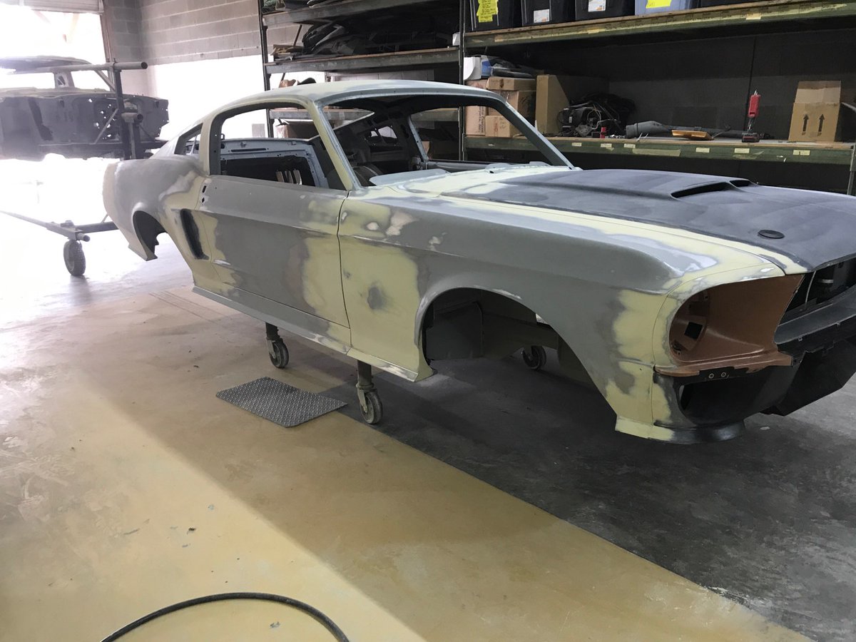 DrChrisR's tweet photo. #RKMotors #ShinesCustoms -My '67 Fastback GT550 w/ B-Rods or Custom Chassis, Gen II Coyote w/ @BorlaExhaust 8 Stack Injection, @Tremec T-56 Magnum 6-speed, @Heidts Rear 4-Link, @DakotaDigital HDX Guages, @MoserAxles 9" 3rd Member, @PainthouseRags Randy Apple Red!πΊπΈπ€π https://t.co/1H0o9k2mio