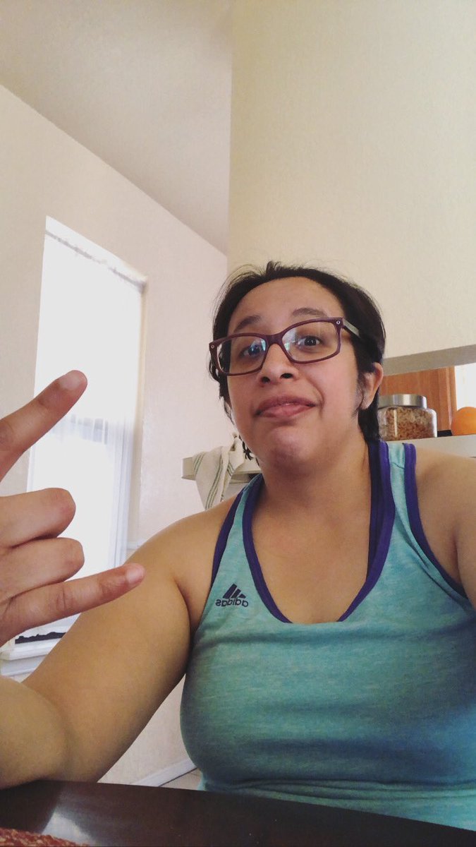liitwellnessvan's tweet photo. Just finish a 1hr and 1/2 workout I am loving the dance aspect of my workouts like I new I like dance never embrace it lol. So I did the live workout with @shaunt and @venuswilliams which it was 🔥 then I did some Cize workout. #beachbodyondemand #athomeworkouts #cizeitup https://t.co/GMxVirFinR